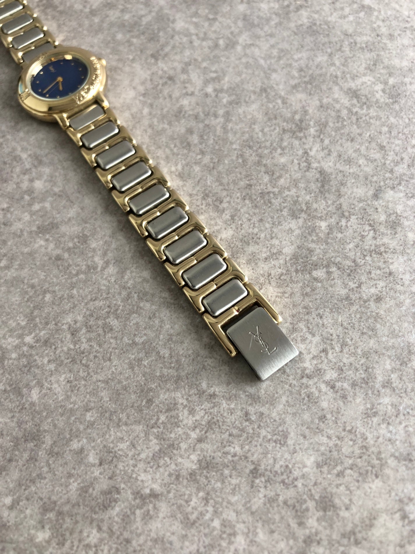 Yves Saint Laurent YSL Logo Quartz Watch Silver×Gold 2200-229789 Vintage 84wevi