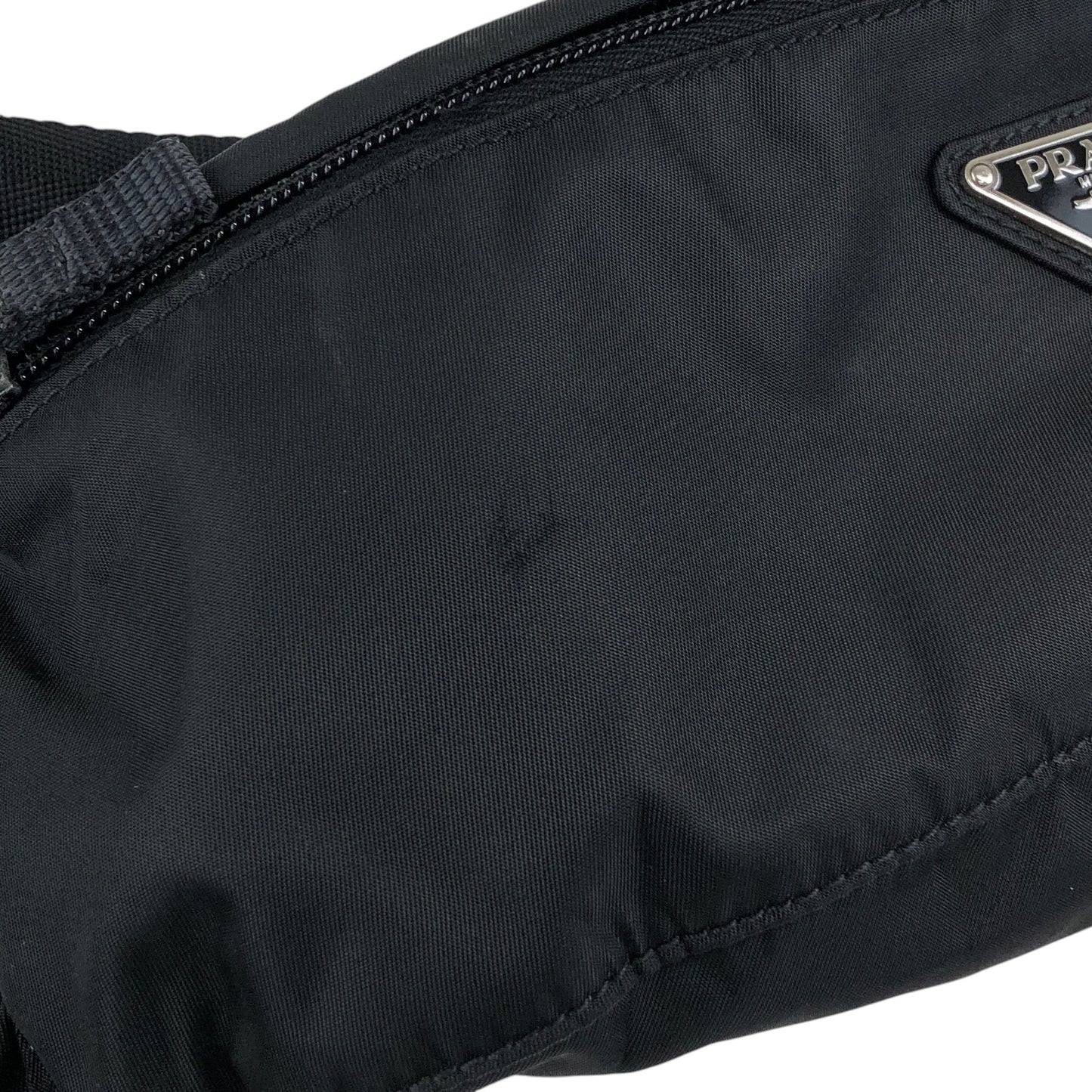 PRADA Tessuto Triangle Logo Sling bag Black Vintage zrmm8e