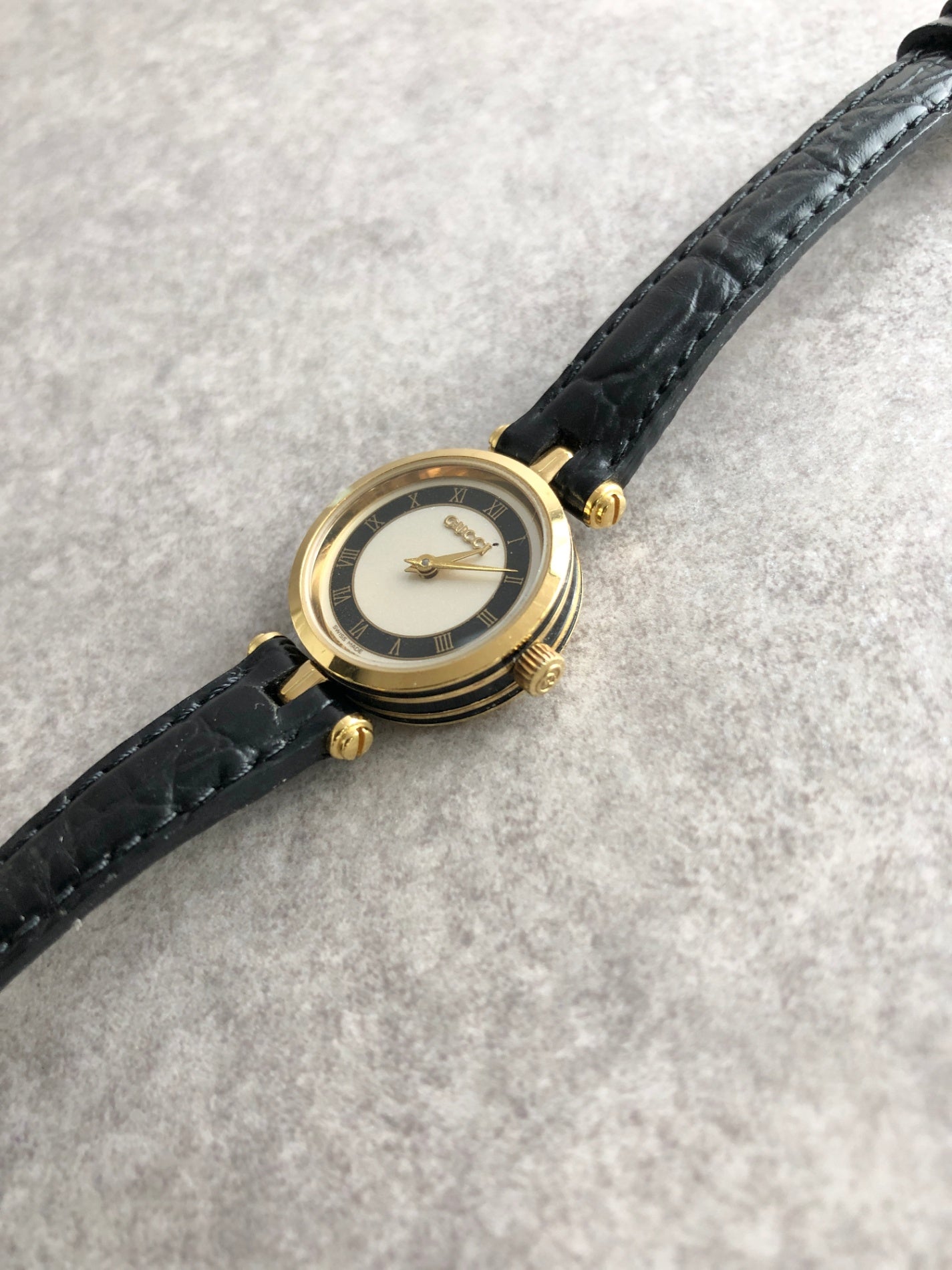 GUCCI Logo Quartz Watch Black Vintage yb88b5