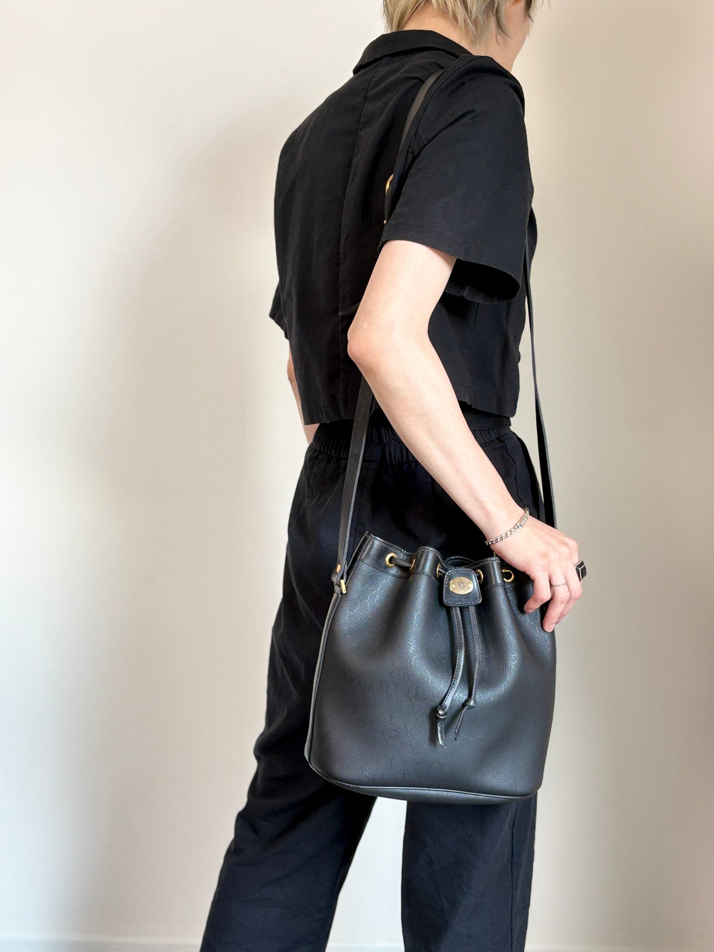 Christian Dior Logo Drawstring Shoulder bag Black Vintage amjphh