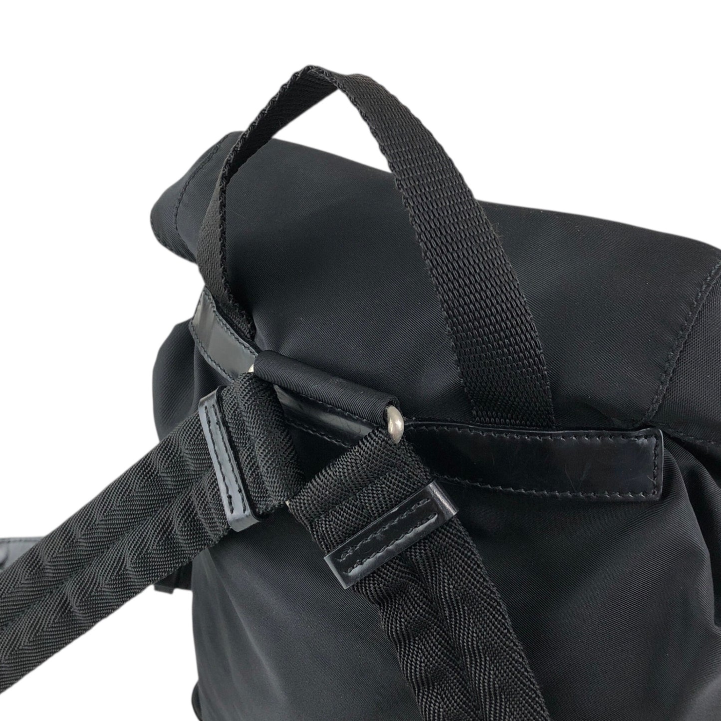 PRADA 三角形標誌雙口袋背包黑色復古 482mjk