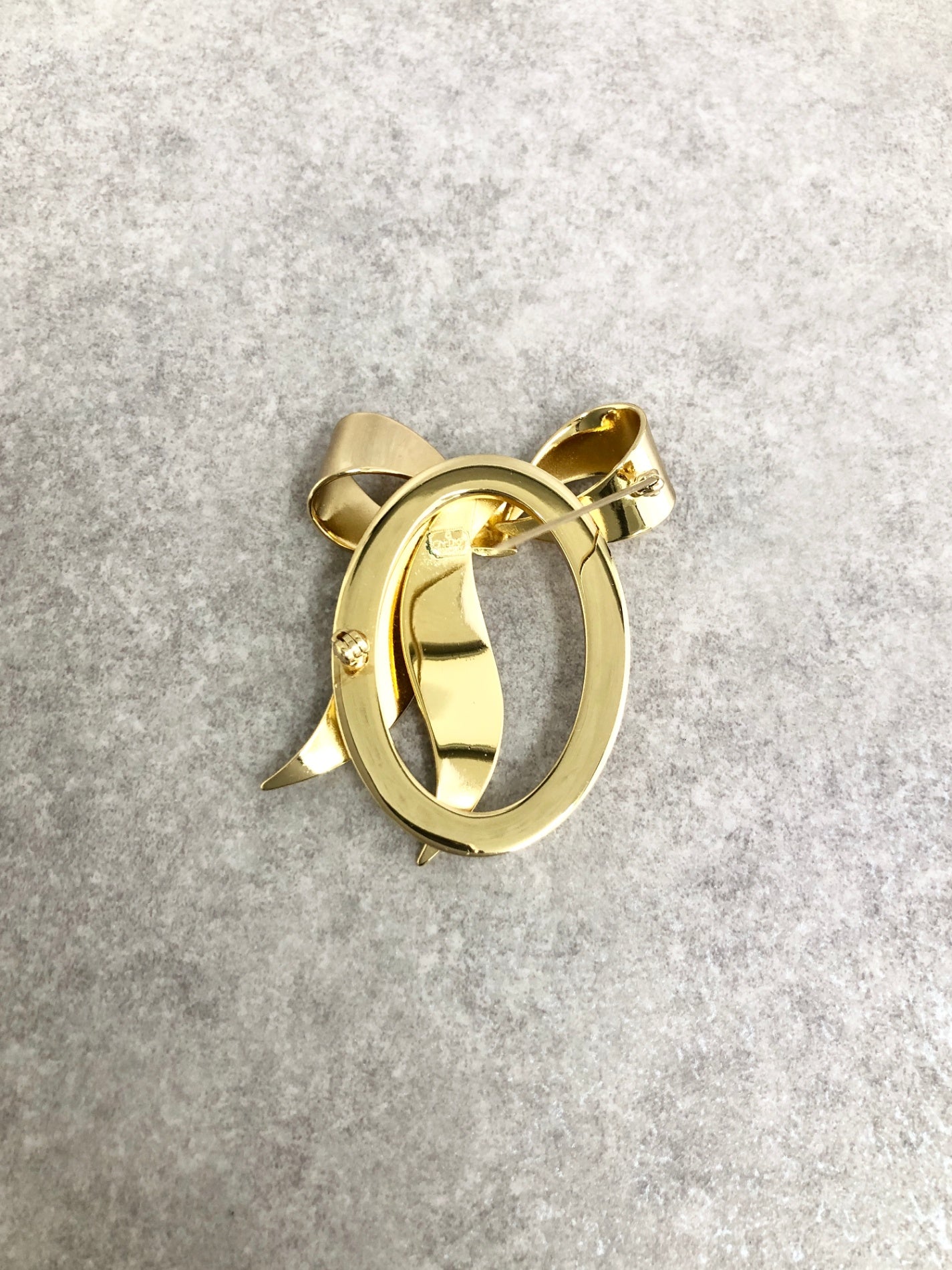Christian Dior Ribbon Motif Brooch Gold Vintage dnbckj