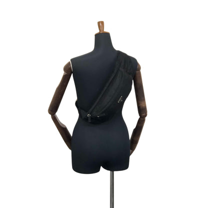 PRADA Tessuto Triangle Logo Sling bag Black Vintage zrmm8e