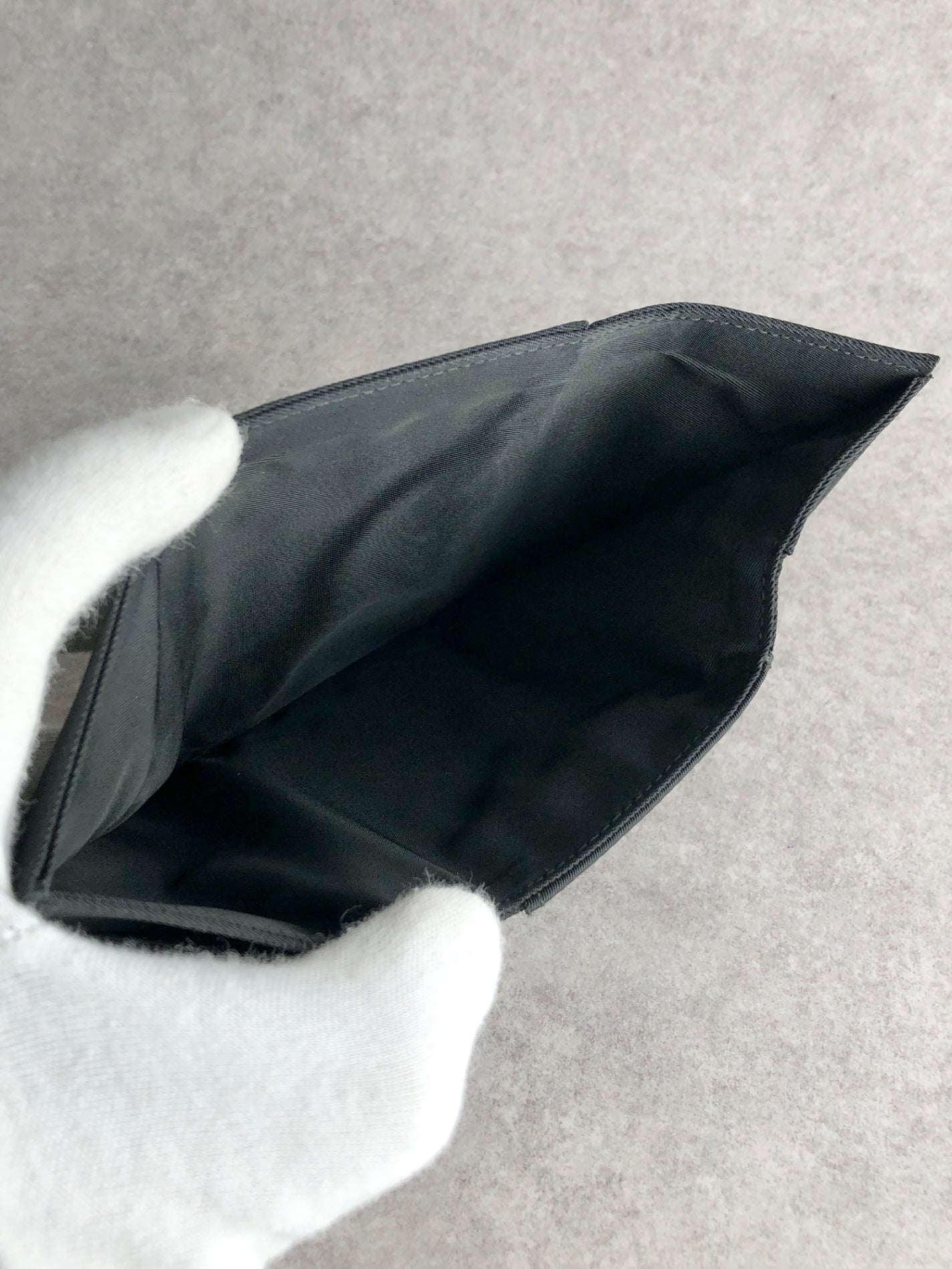PRADA Tessuto Triangle Logo Trifold Wallet Black Vintage d6ehtk