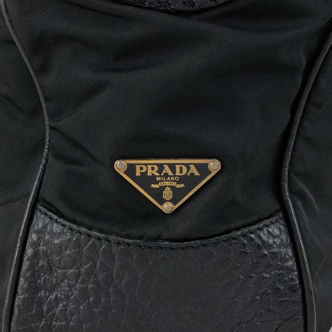 PRADA Triangle Logo Front Pocket Totebag Black Vintage 8vzd5r