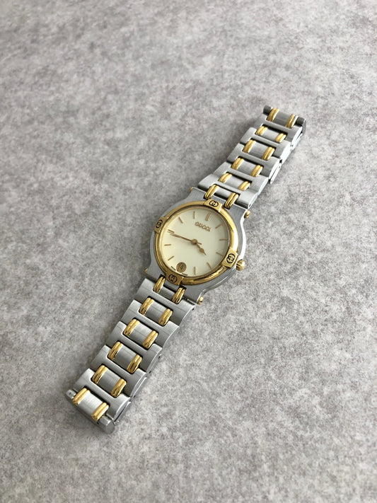 GUCCI Logo Watch Silver×Gold 9000M Vintage vzg4zk