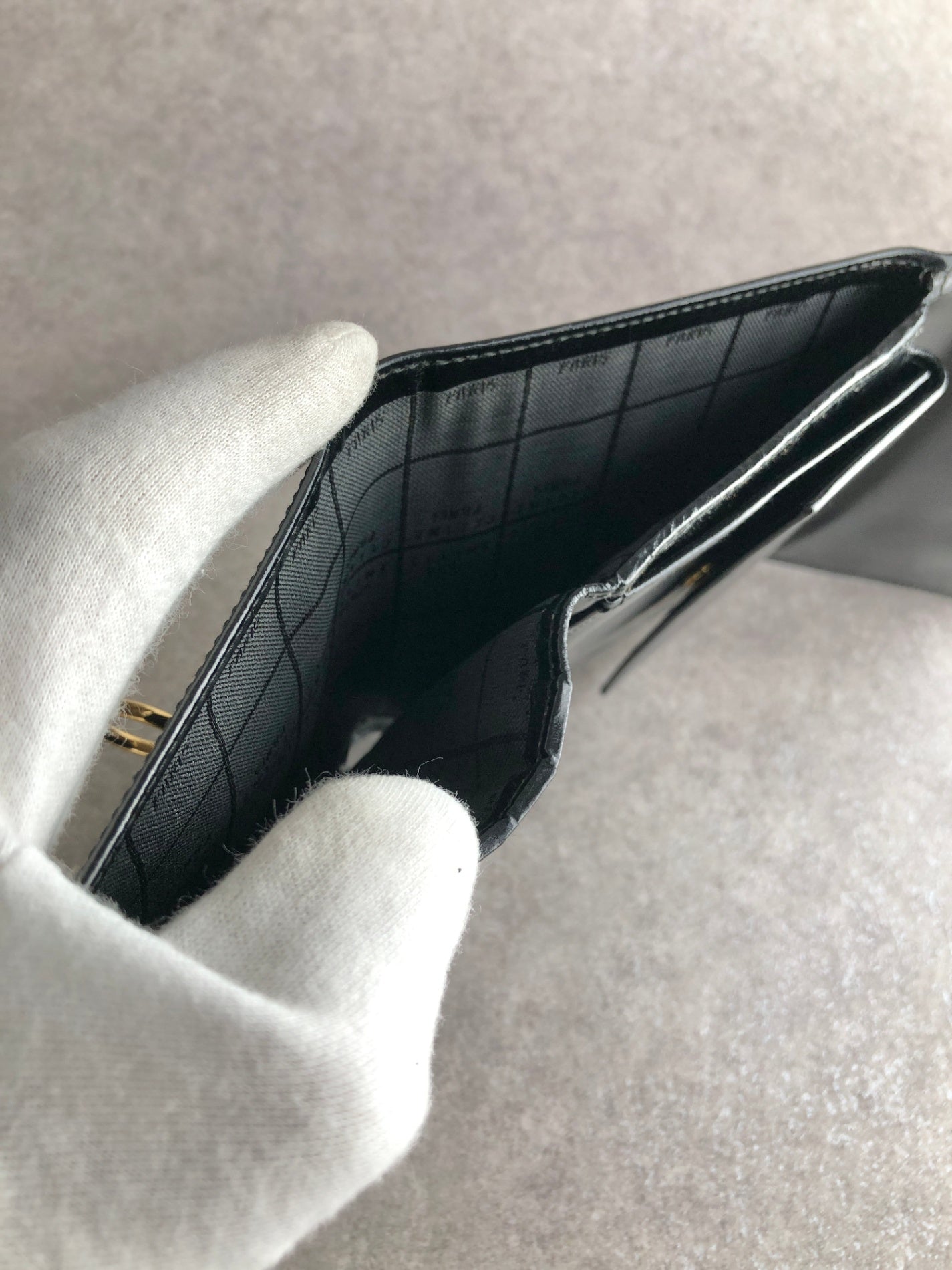 CELINE Gancini Trifold Wallet Black Vintage 6xspmn