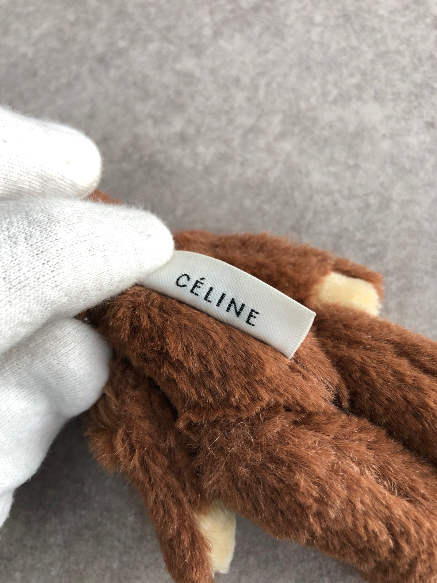 CELINE Triomphe Bear Motif Charm Brown Vintage x2kpmm