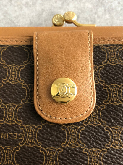 CELINE Macadam Blason Metal Clasp Folded Wallet Brown Vintage npchhu