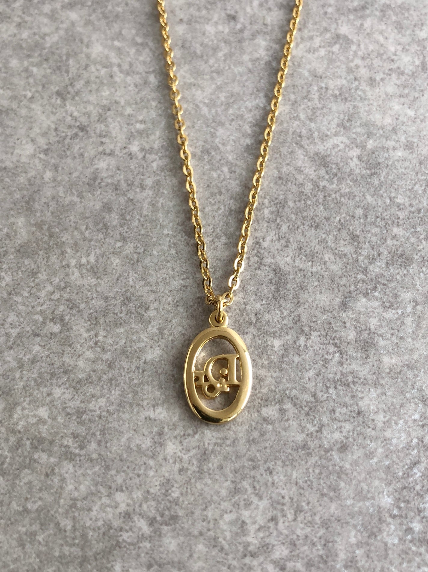 Christian Dior Logo Necklace Gold Vintage b3nfby