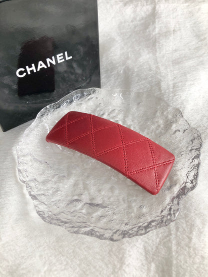 CHANEL Barrette Red Vintage cixz7n