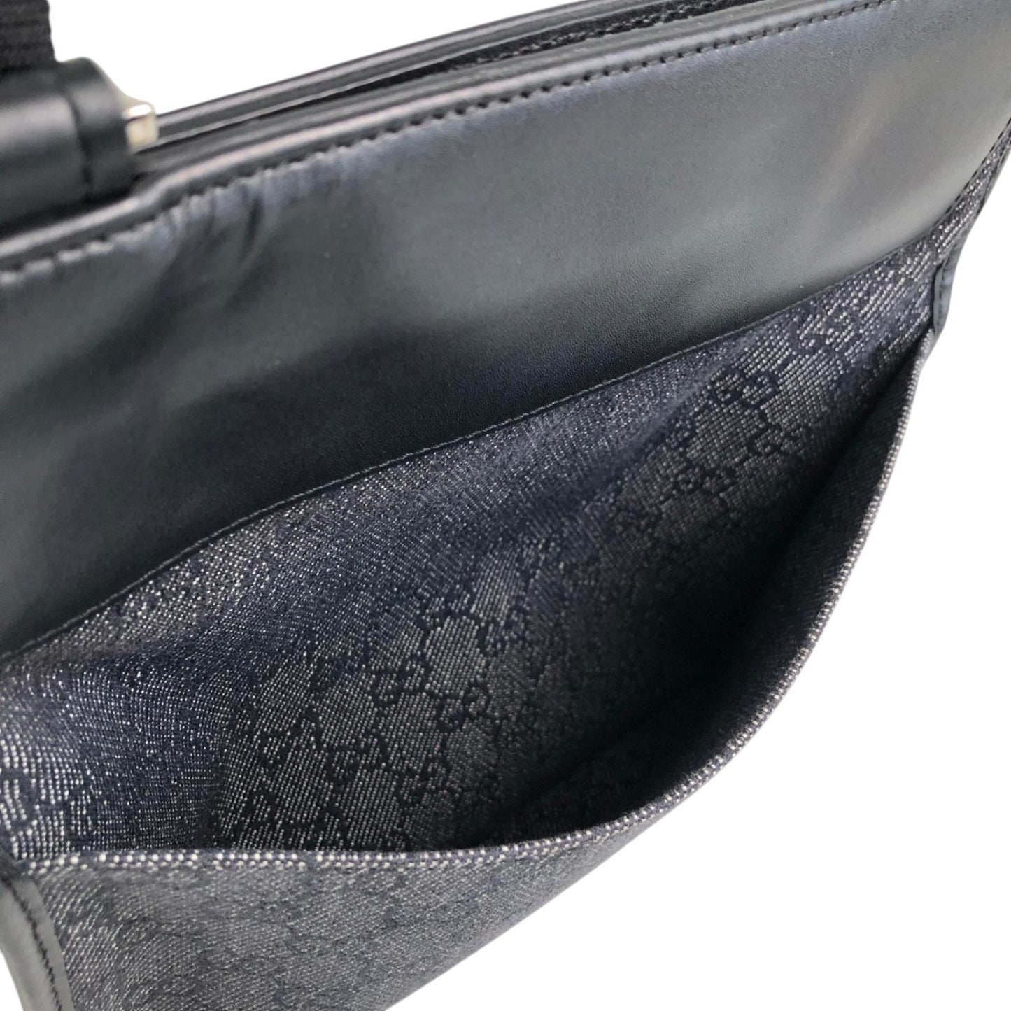 GUCCI GG Canvas Shoulder bag Black Vintage uzkpxi