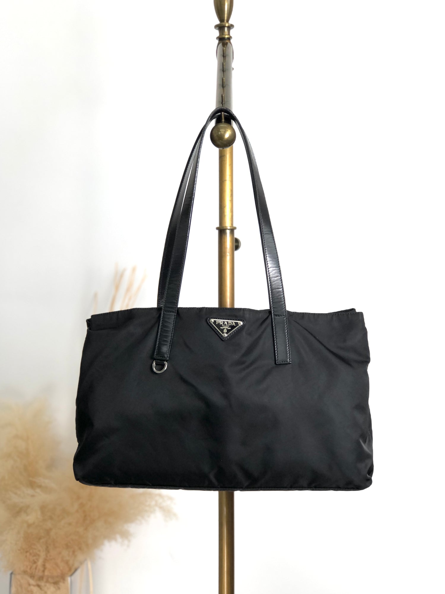 PRADA プラダ ボストンバッグ　ヴィンテージレザー 中古・古着通販】PRADA (プラダ) レザーボストンバッグ ブラック