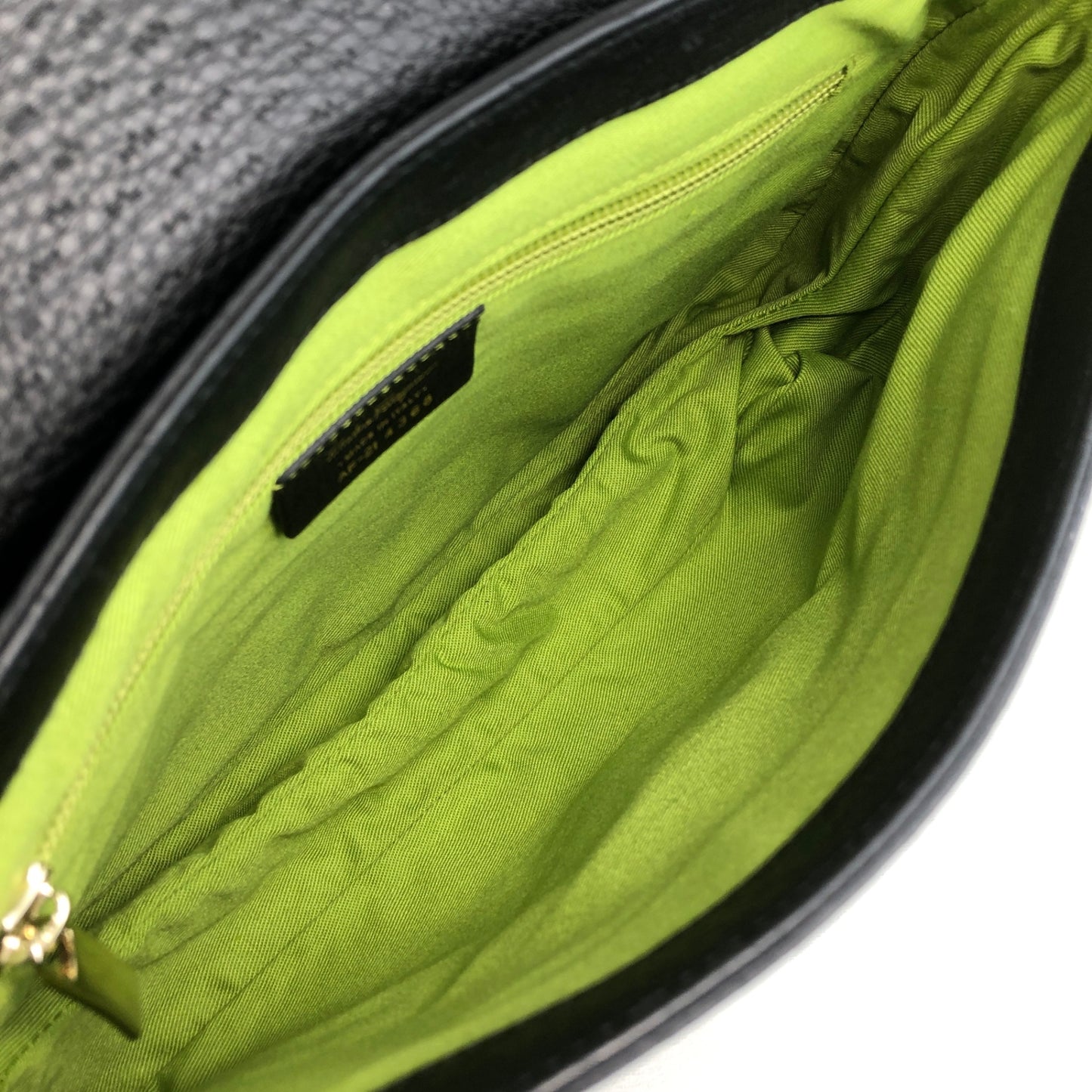 Salvatore Ferragamo Gancini Shoulder bag Black Vintage hrpw36