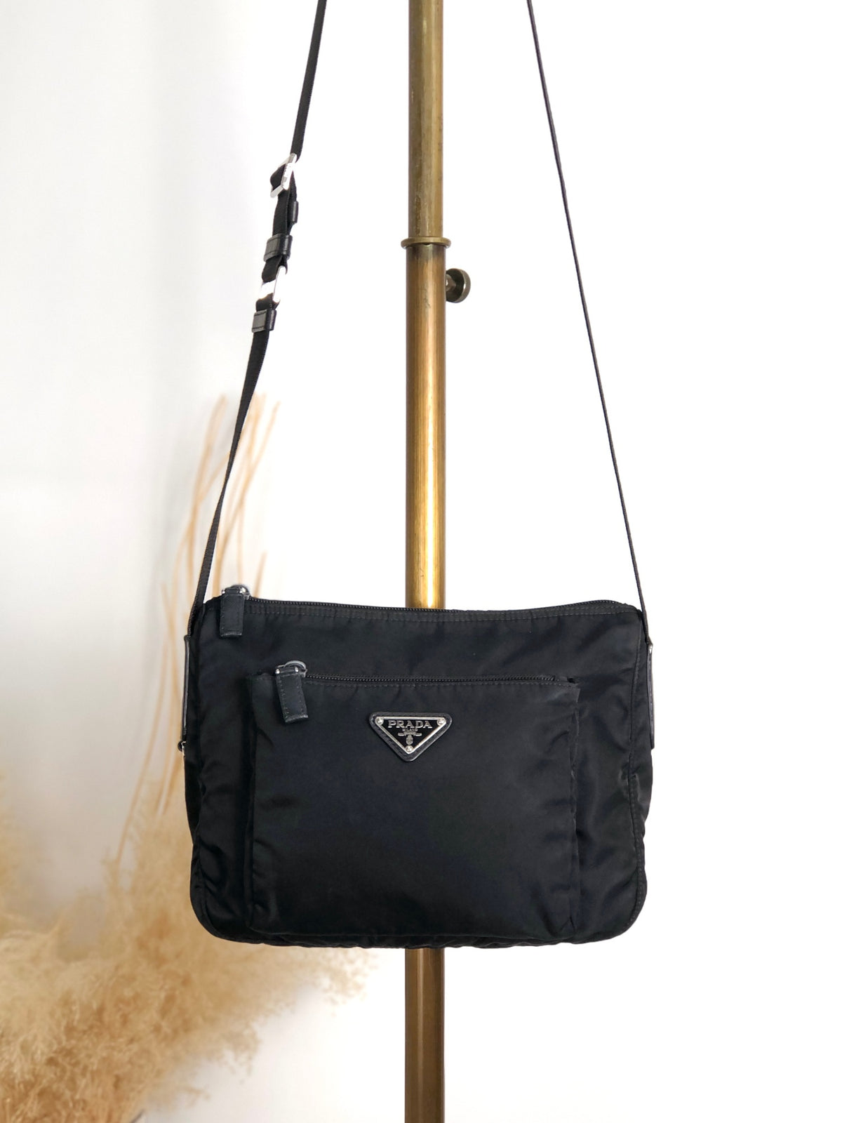 PRADA Tessuto Triangle Logo Shoulder bag Black Vintage 2efb6d