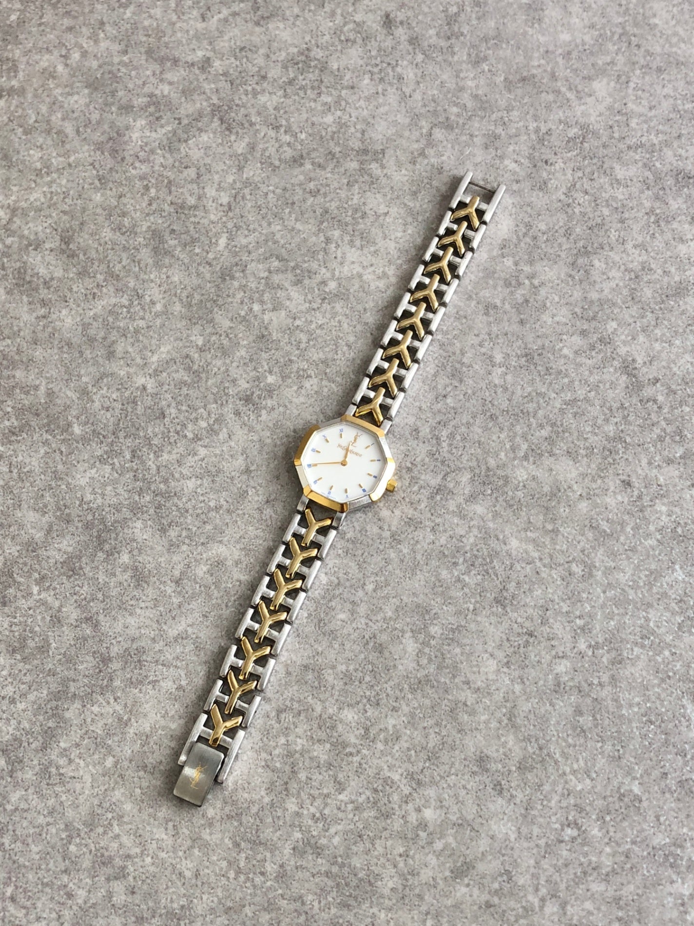 YSL アナログ腕時計 シルバー Yves Saint Laurent YSL Logo Quartz Watch Silver×Gold 2200-226313