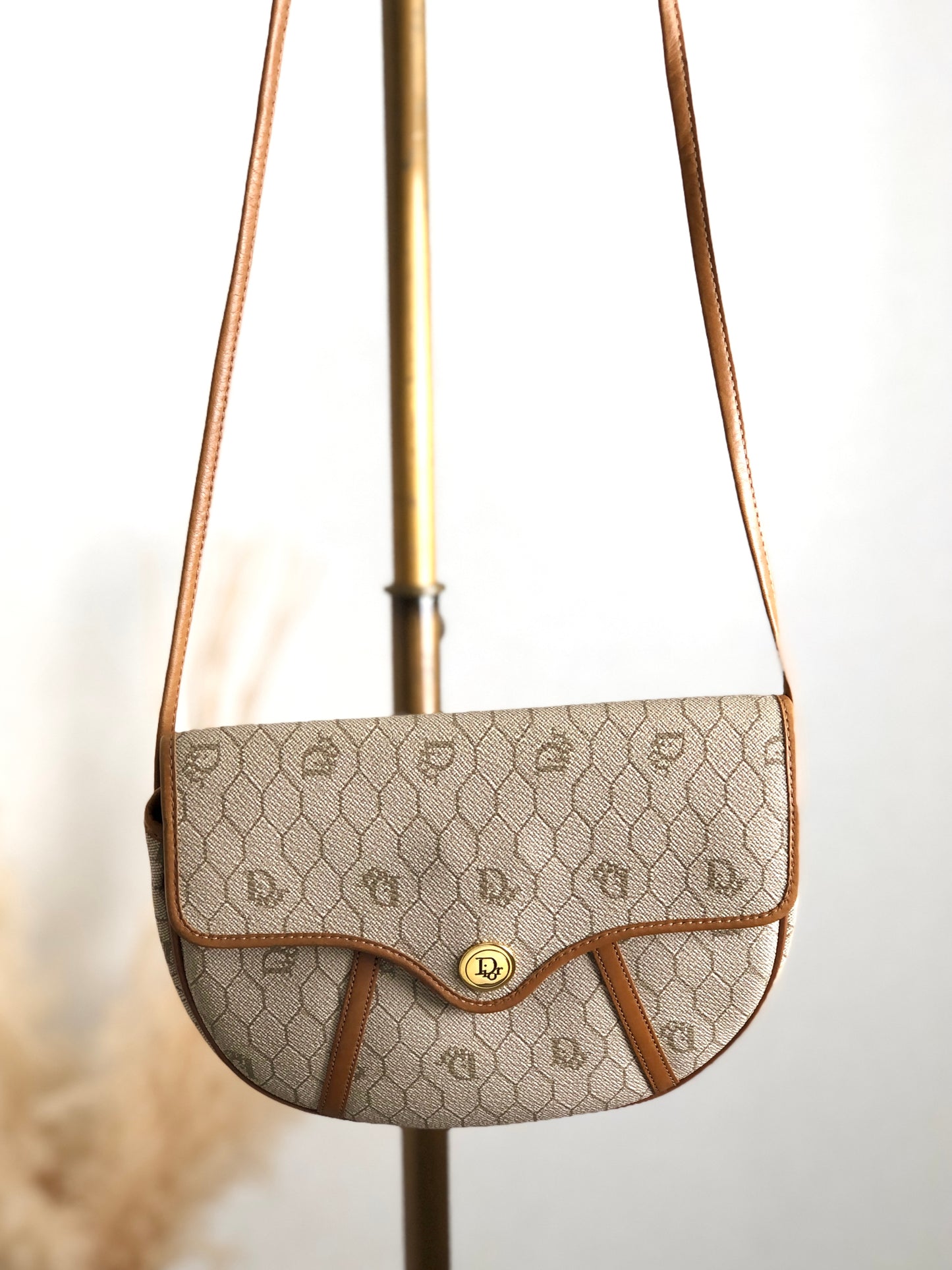 Christian Dior  Honeycomb Pattern Shoulder bag Beige Vintage hsyfun