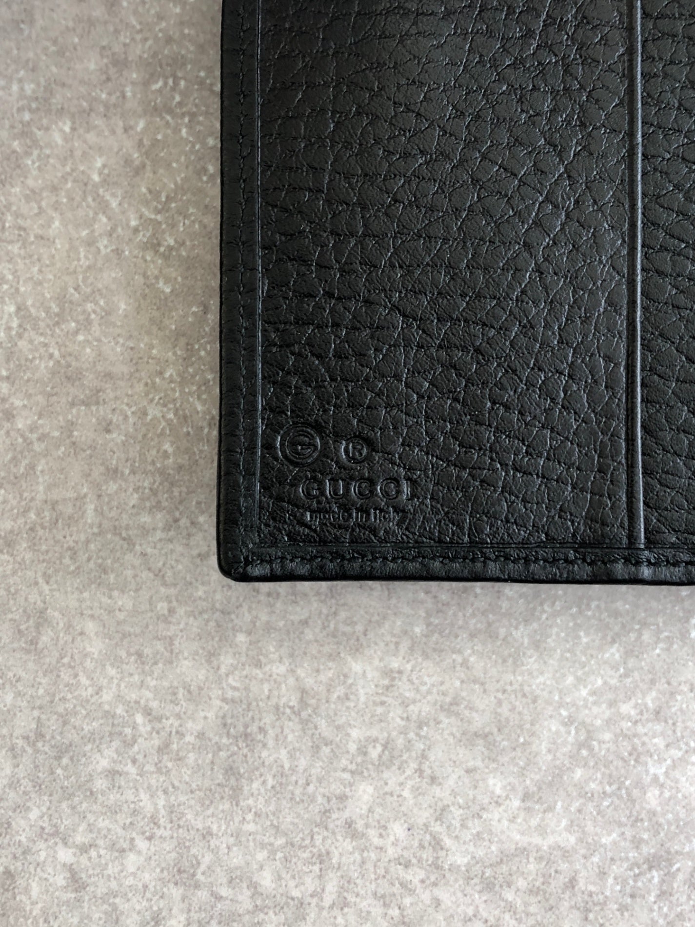 GUCCI Logo Embossed Folded Wallet Black Vintage cbzwwy