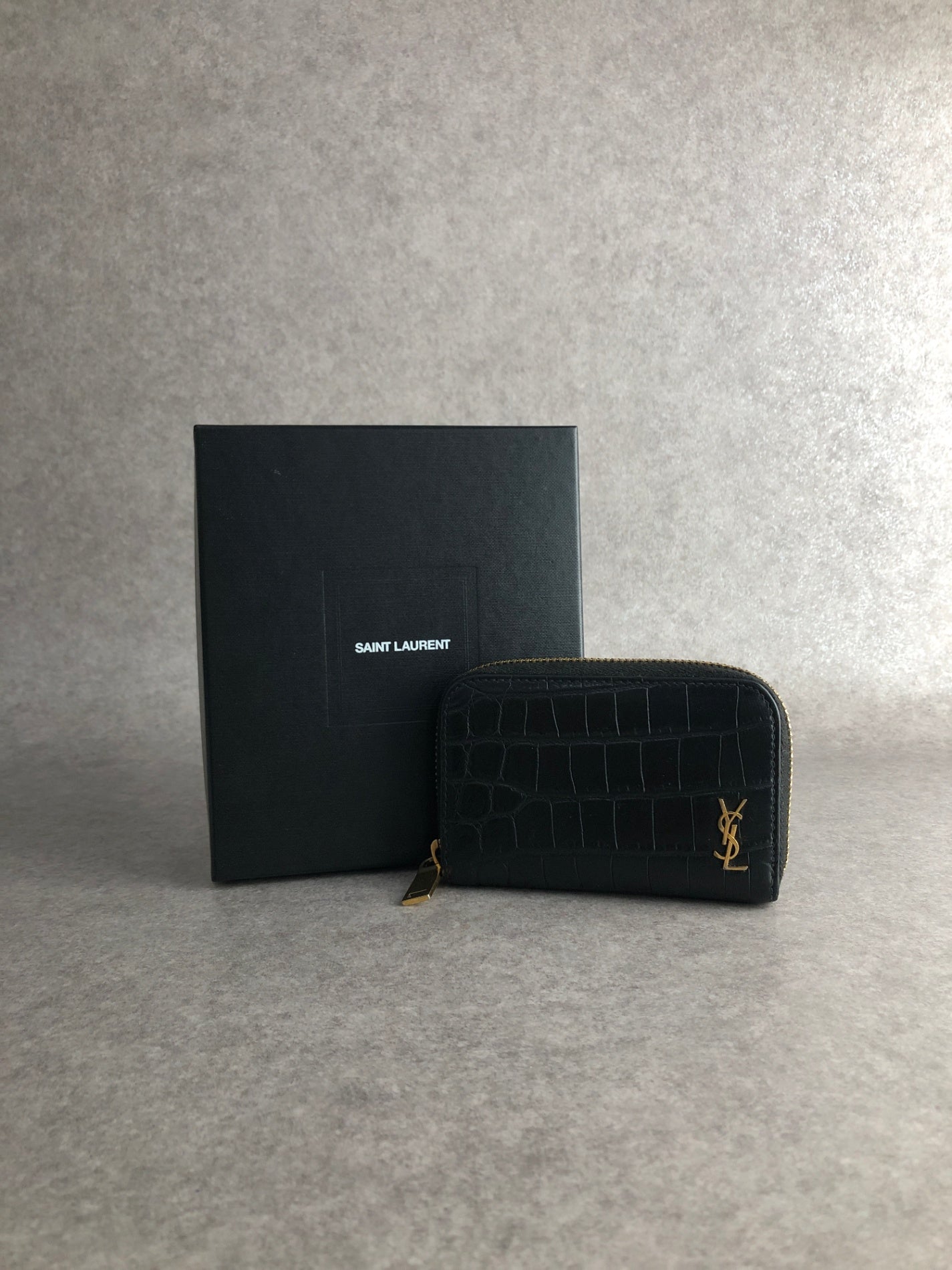 Vintage Yves Saint Laurent | VintageShop solo
