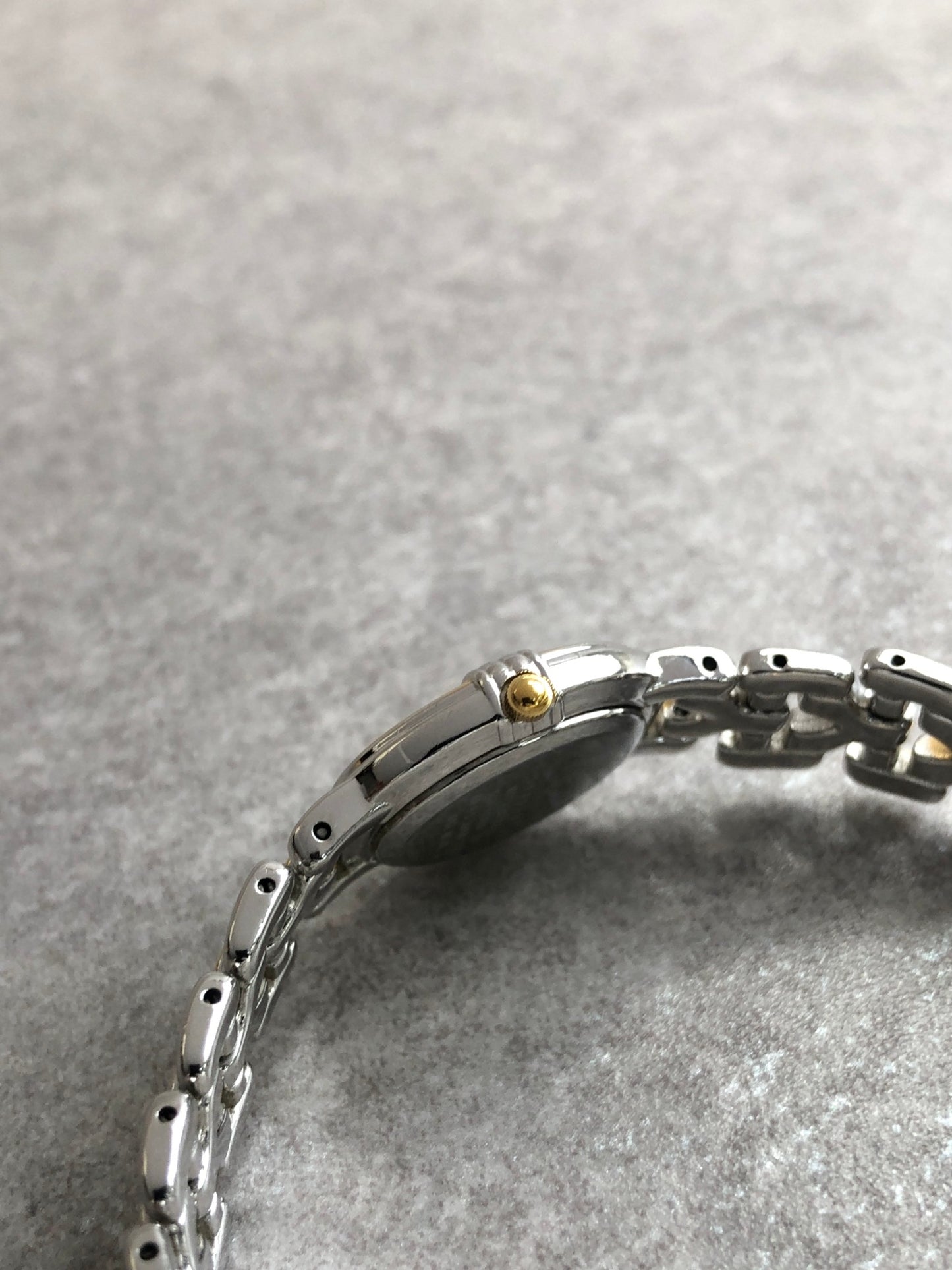 Yves Saint Laurent YSL Logo Watch Gold×Silver 5430-F43089 Vintage vvmgf8