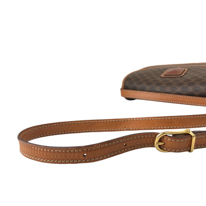 CELINE Macadam Blason Round Shoulder bag Brown Vintage nugdn8