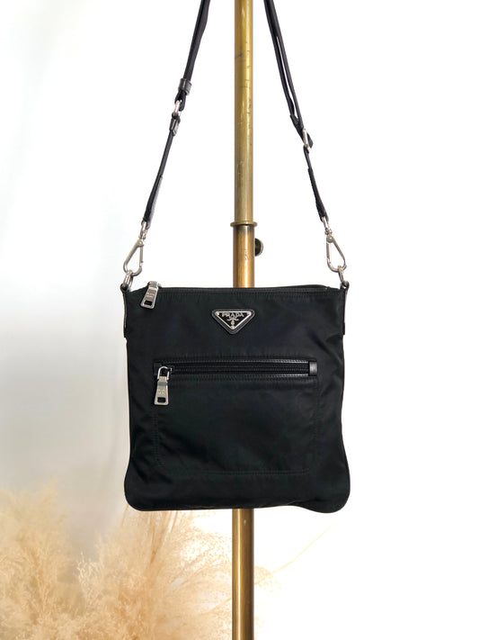 PRADA Tessuto Triangle Logo Front Pocket  Shoulder bag Black Vintage viexpn