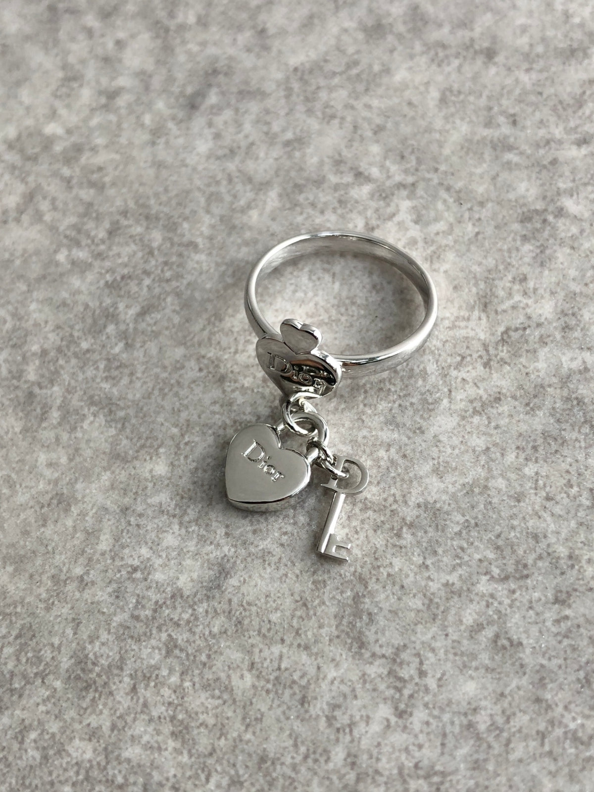 Christian Dior Logo heart Motif Ring Silver Vintage hh6gcv