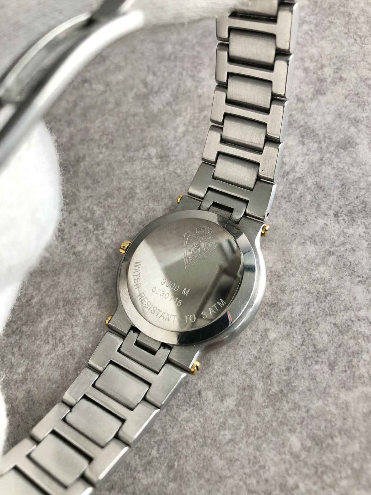 GUCCI Logo Quartz Watch Silver×Gold 9000M Vintage 6up4w4