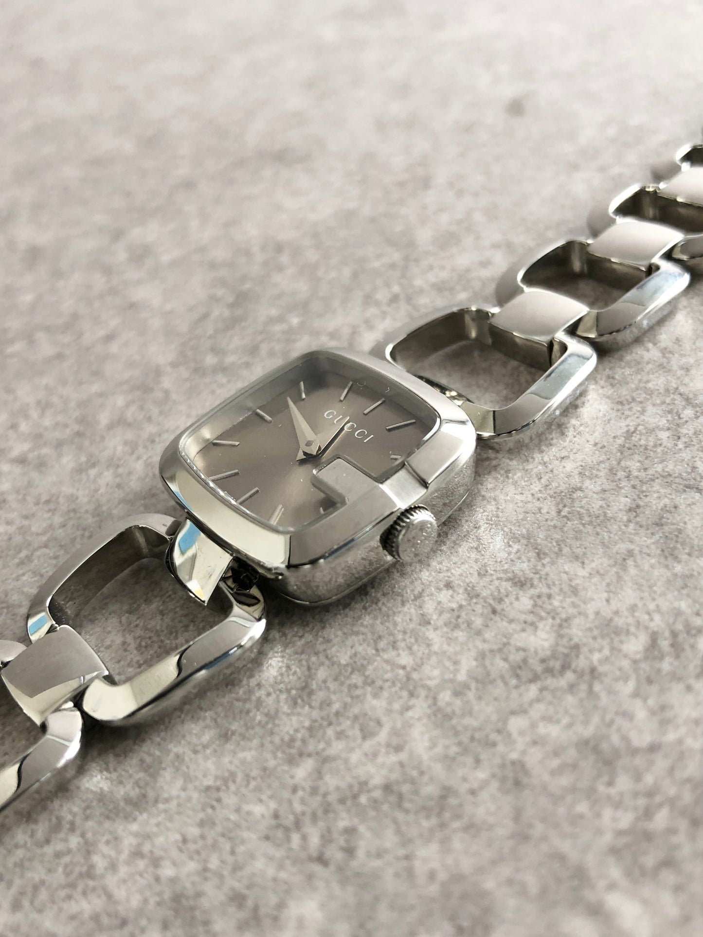 GUCCI Logo Quartz Watch Silver 125.5 Vintage aedihi