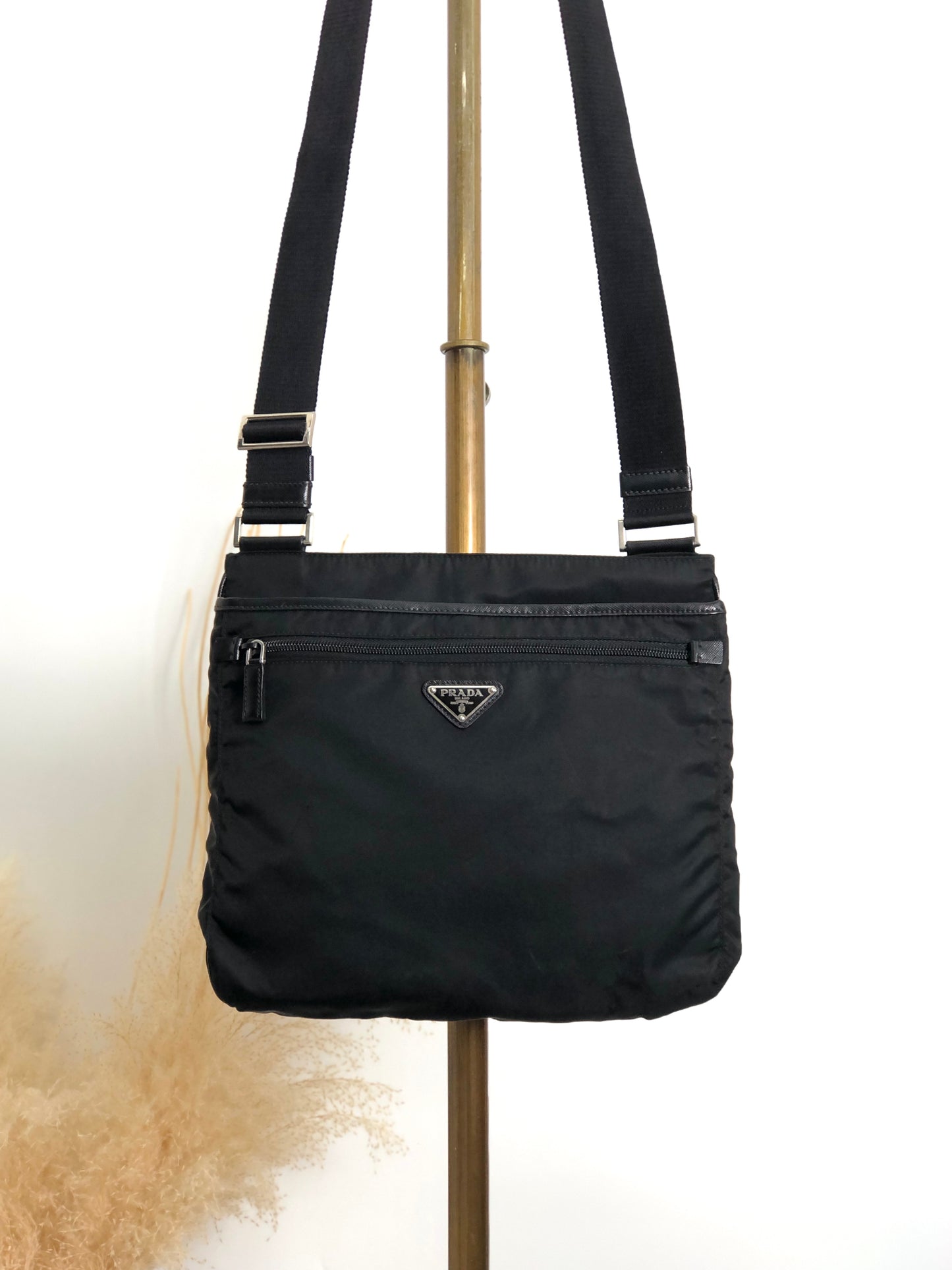 PRADA Tessuto Triangle logo Shoulder bag Black Vintage 4i8cr5