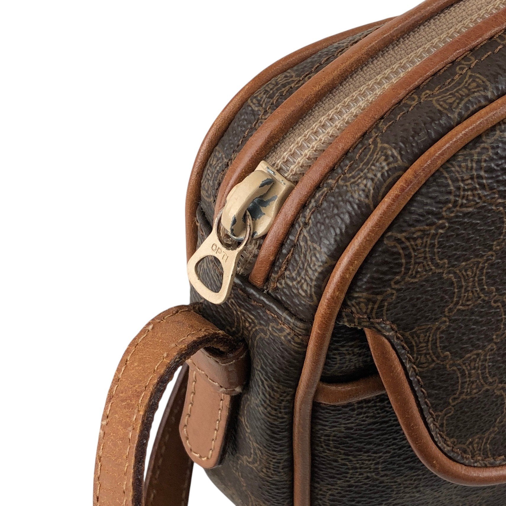 CELINE Macadam Front Buckle Shoulder bag Brown Vintage htiyru