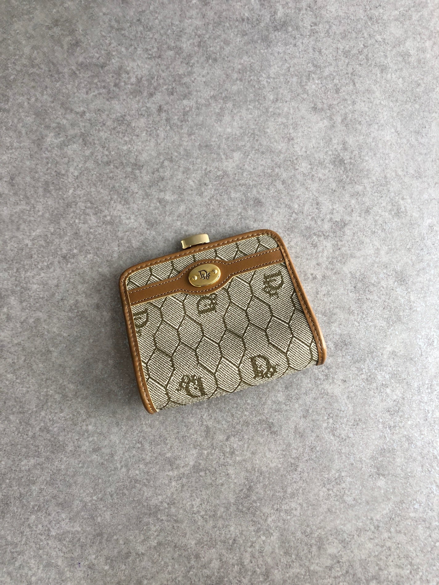 Christian Dior Honeycomb Pattern Logo Coin Purse Beige Vintage ds7dx5