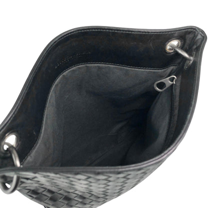 Bottega Veneta Intrecciato Shoulder bag Black Vintage zn3au7