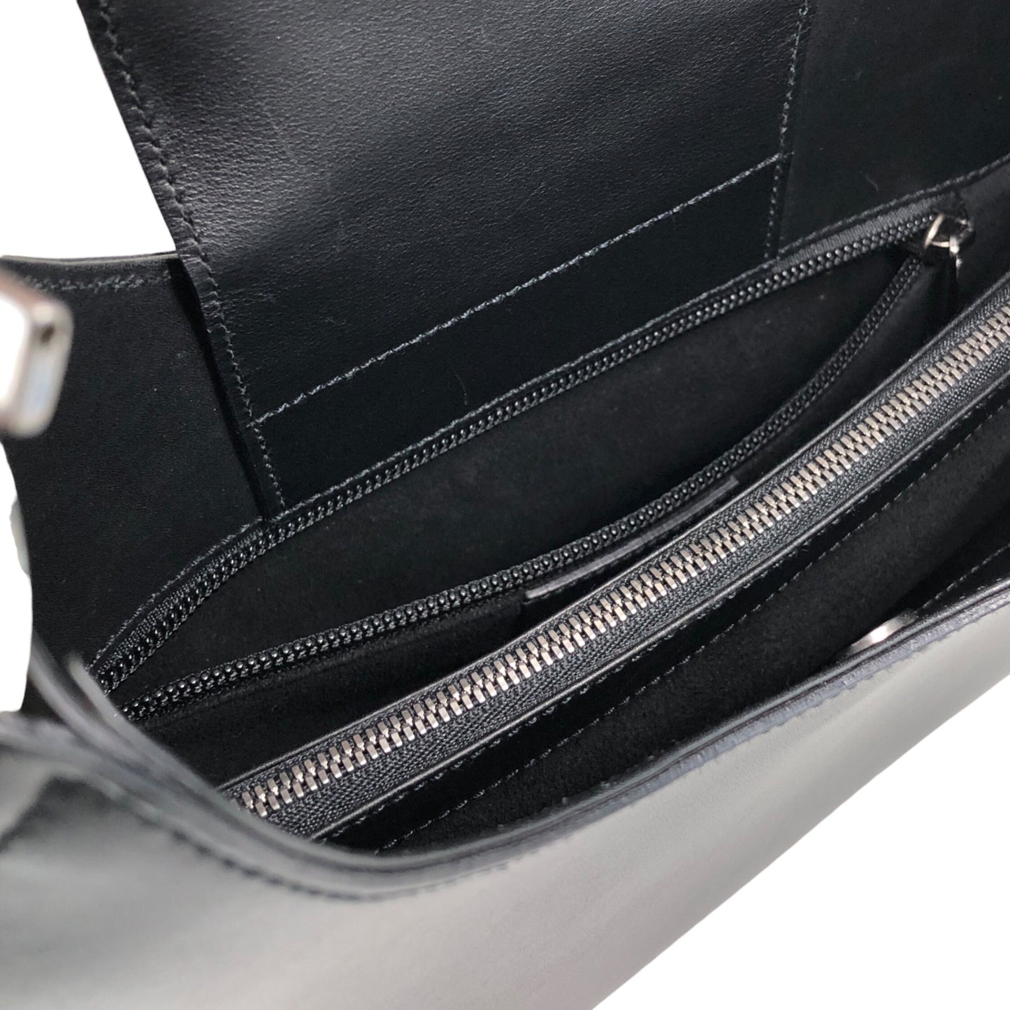 Salvatore Ferragamo Gancini Shoulder bag Black Vintage c3yye7