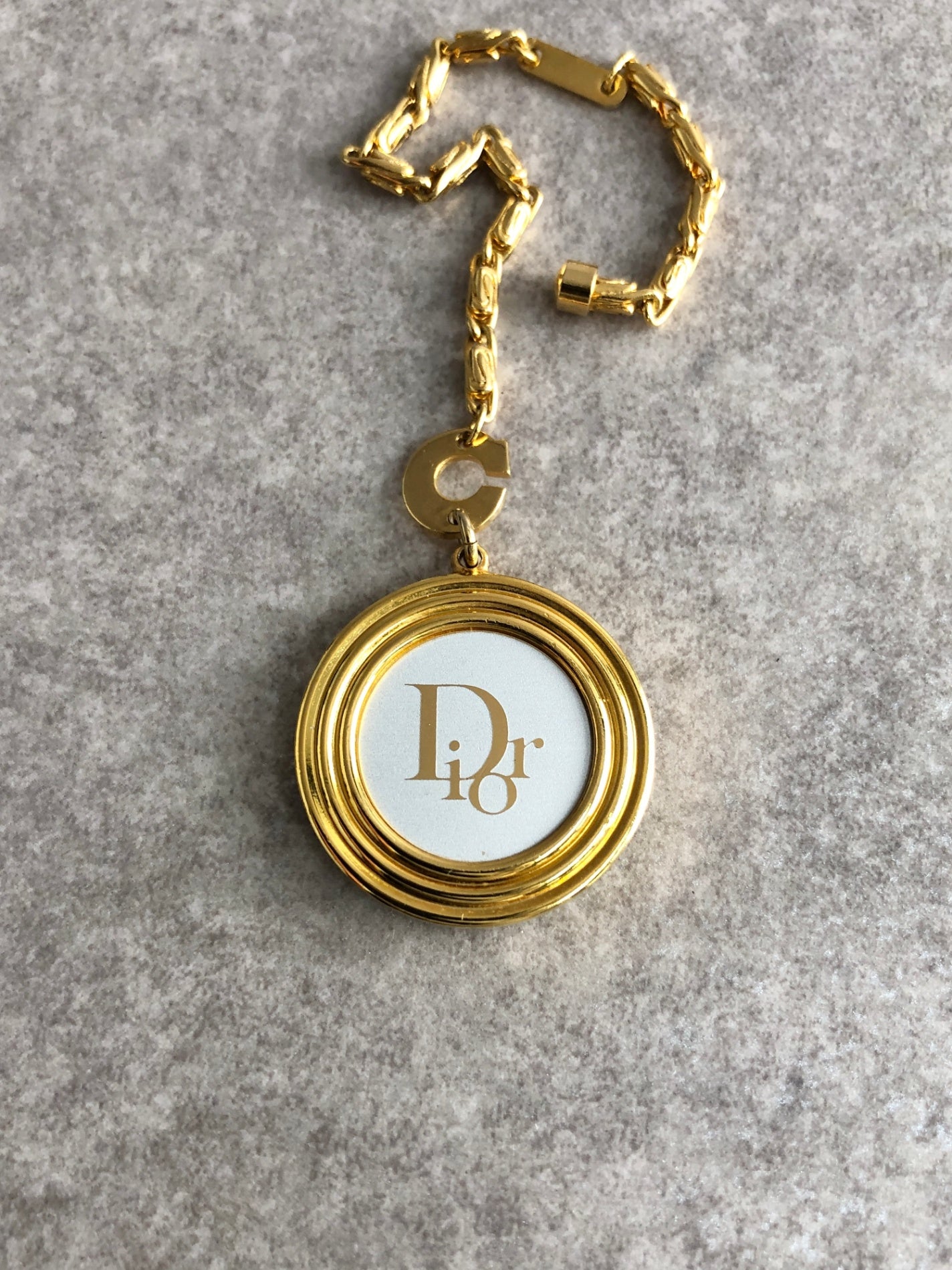 Christian Dior Logo Charm Gold Vintage tgmp3e