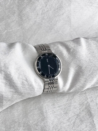 Yves Saint Laurent YSL Logo Quartz Watch Silver 5421-H10031Y Vintage r24dv6