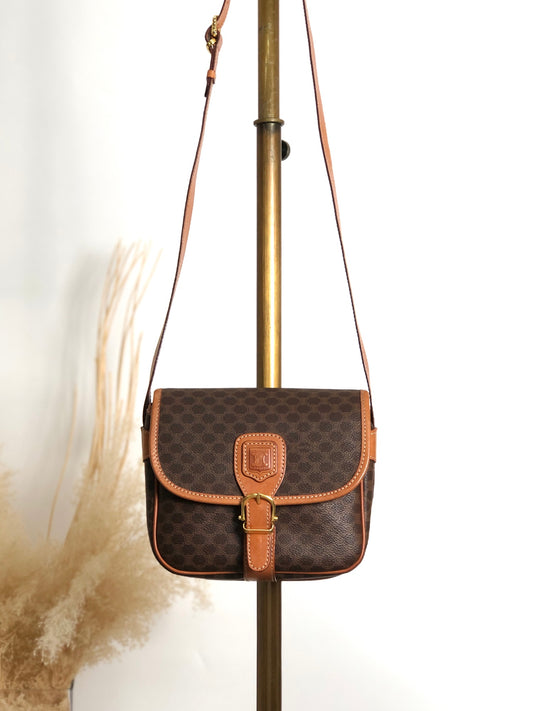 CELINE Macadam Blason Front Buckle Shoulder bag Brown Vintage rxknkd