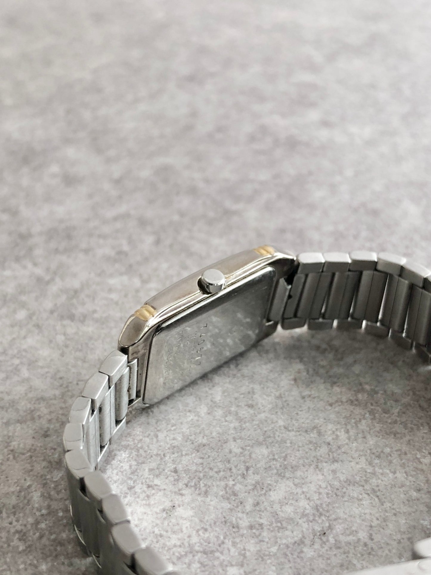 Yves Saint Laurent YSL Logo Quartz Watch Silver 5421-Ｈ04732Y Vintage x746s6