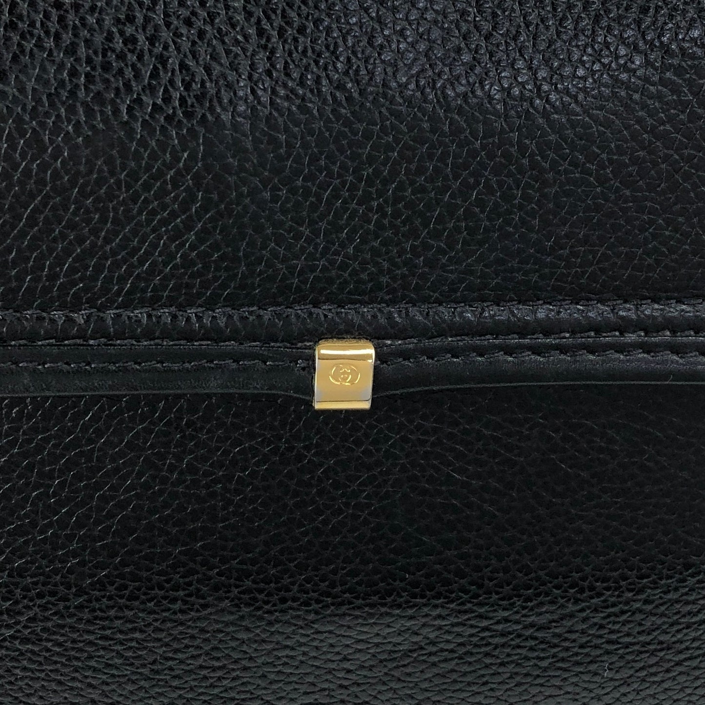 GUCCI Logo Embossed Shoulder bag Black Vintage awhzfg