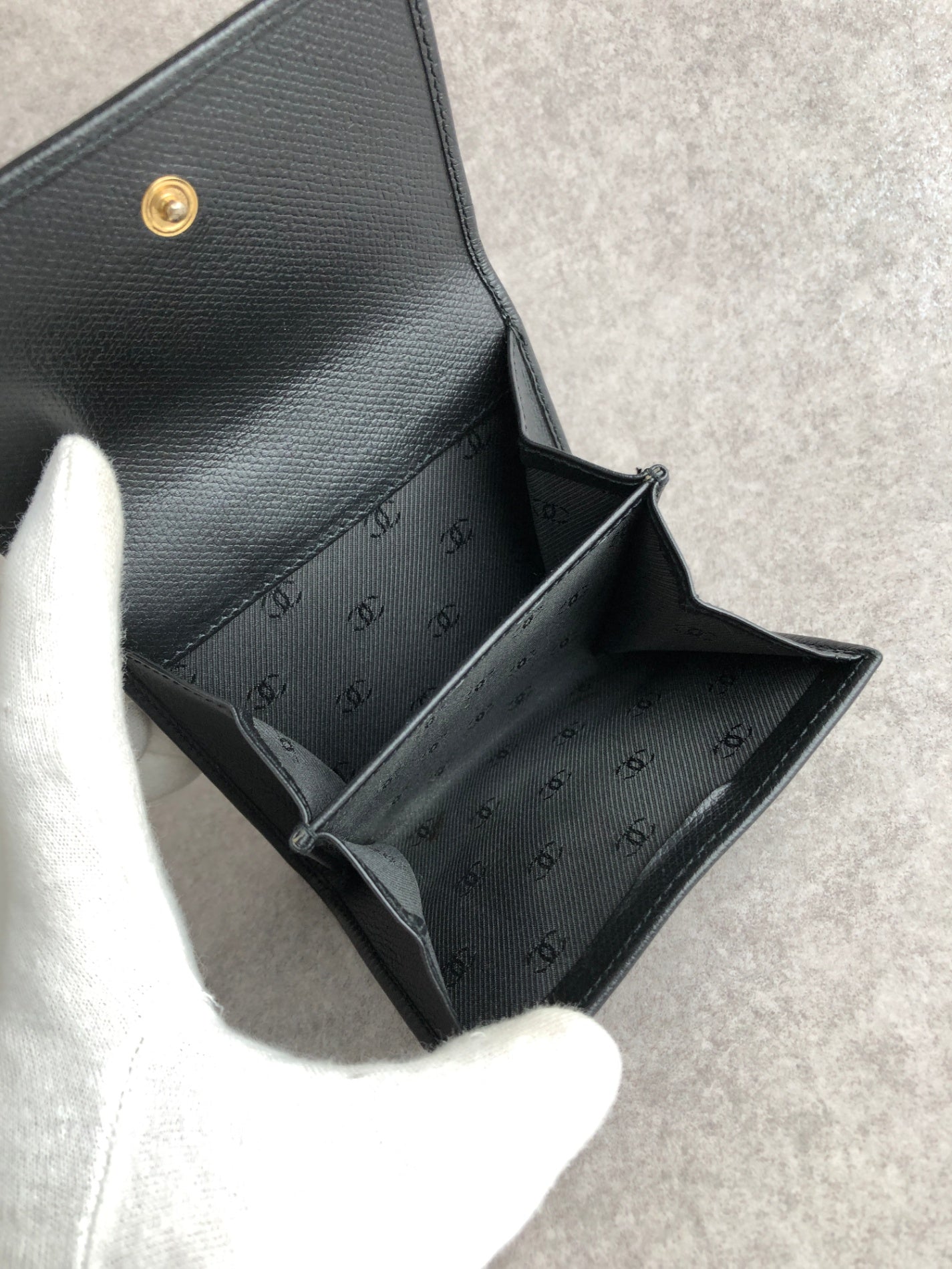 CHANEL Coco Mark Folded Wallet Black Vintage 5kt7pz