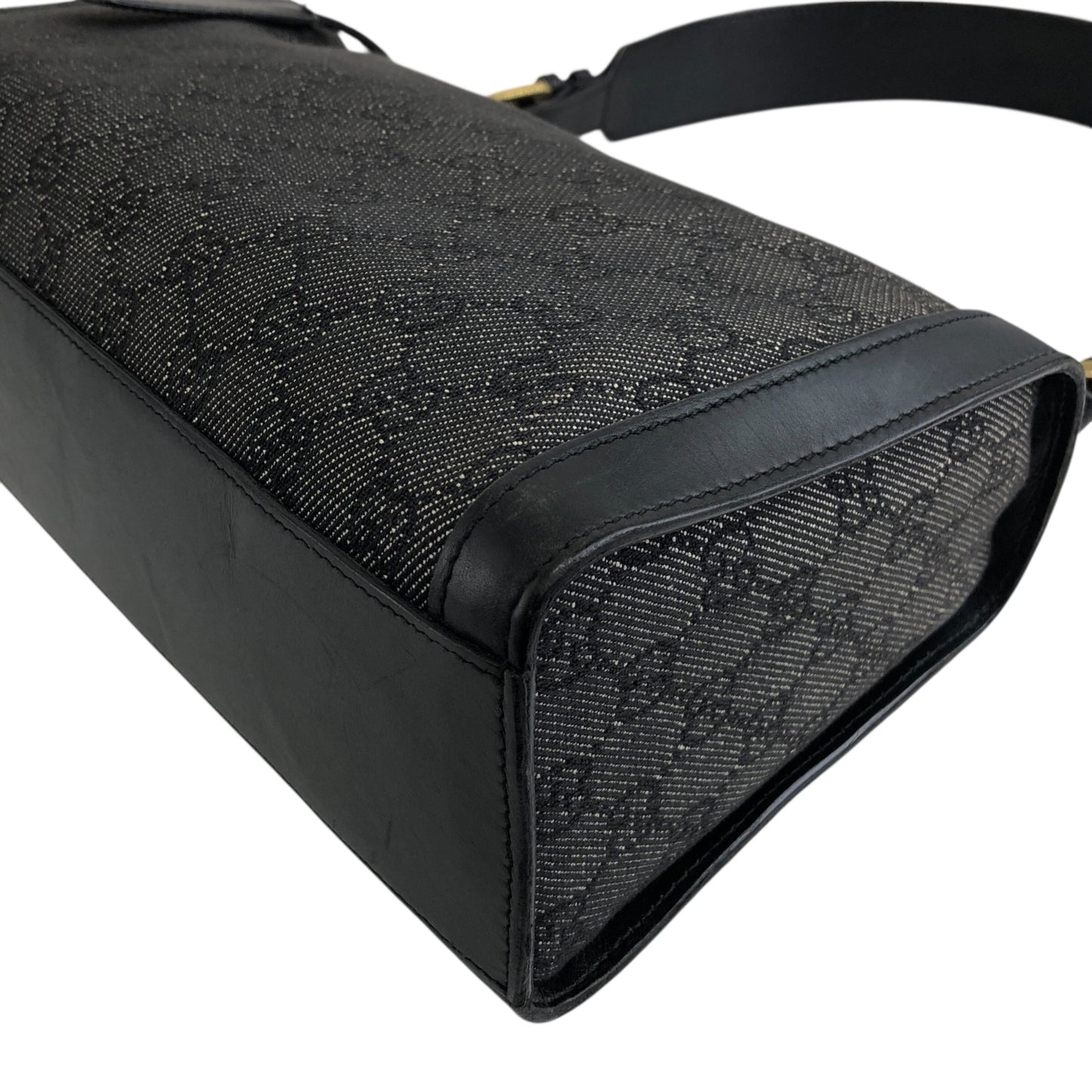 GUCCI GG Canvas Shoulder bag Black Vintage d88h44