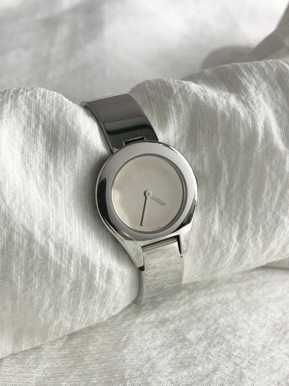 GUCCI Logo Bangle Quartz Watch Silver 6700L Vintage btrc45