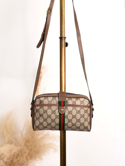 GUCCI Sherry Line Shoulder bag Beige Vintage 2xz5e8