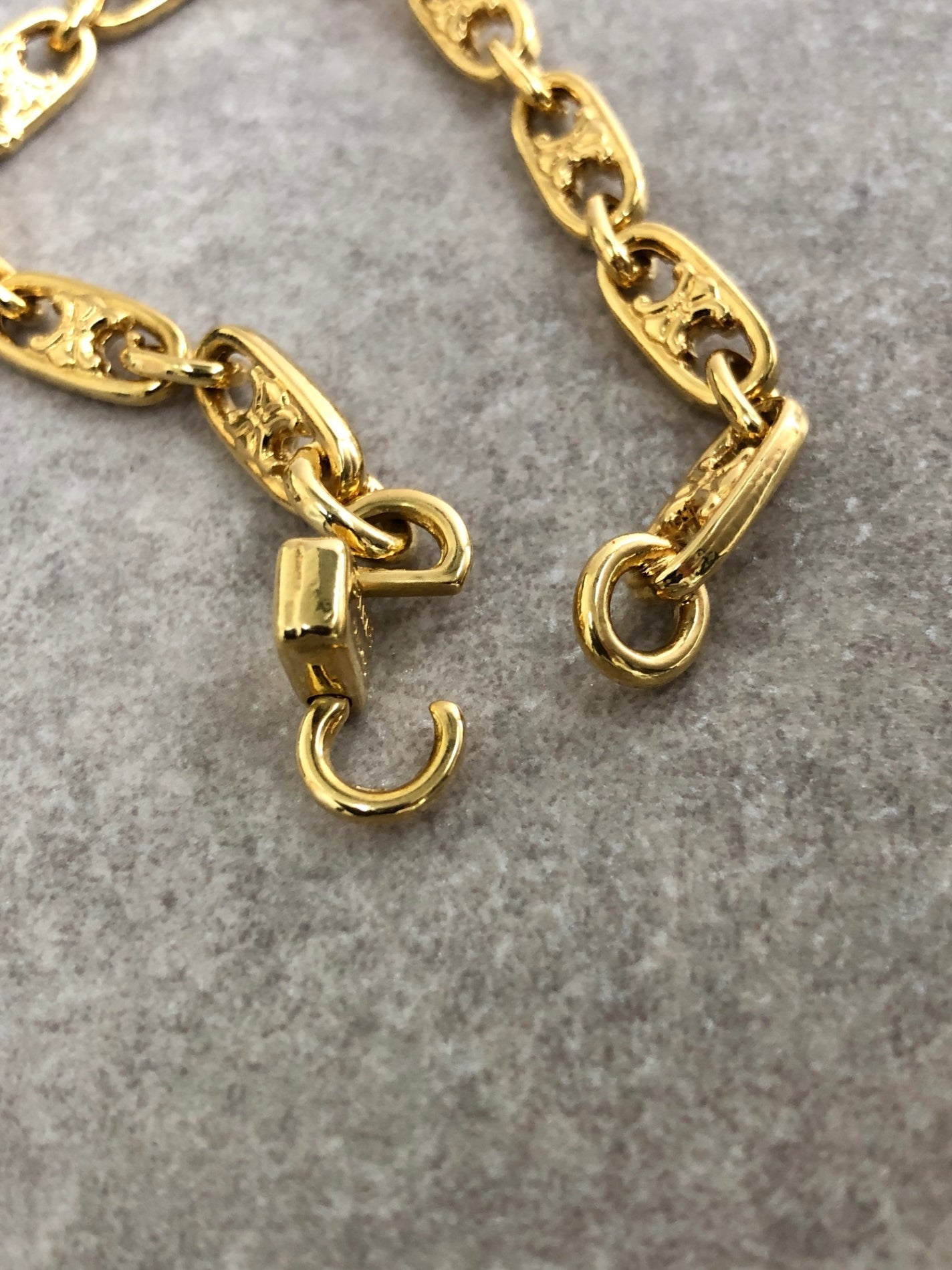 CELINE Blason Bracelet Gold Vintage ux3b2s