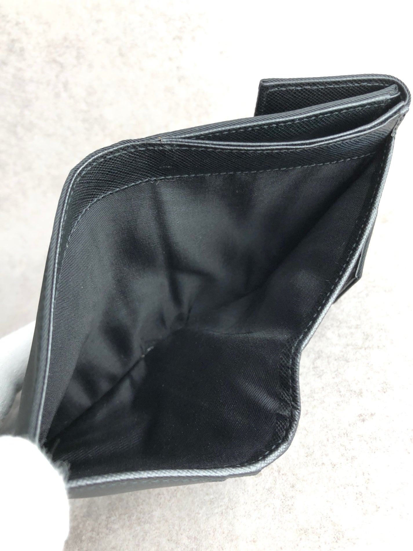 PRADA Tessuto Triangle Logo Trifold Wallet Black Vintage 6bx7gk