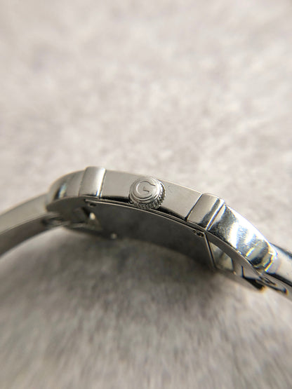 GUCCI Logo Quartz Watch Silver 6800L Vintage fuynkf