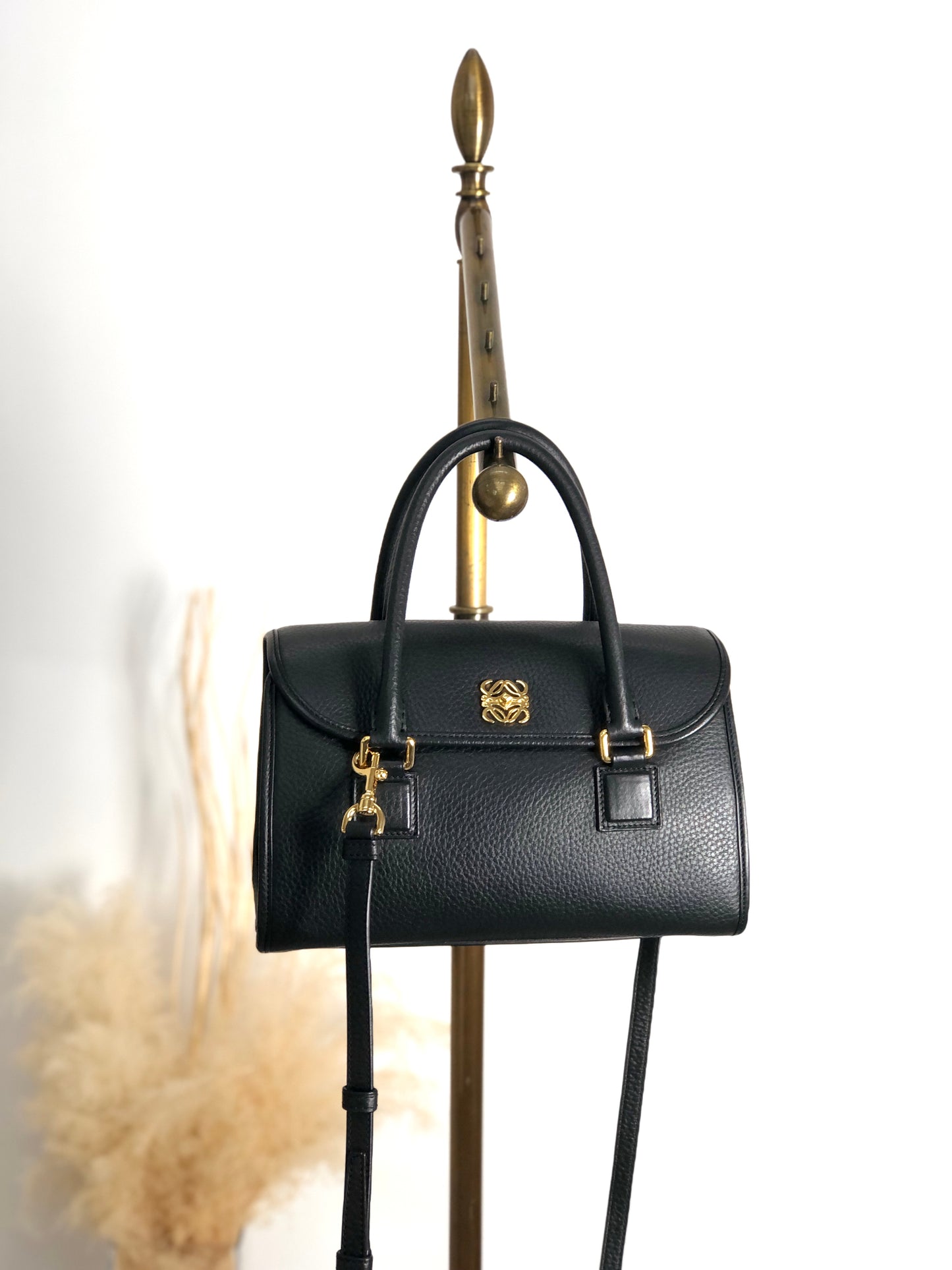 LOEWE Anagram Two-way Handbag Shoulder bag Black Vintage rz7tmx