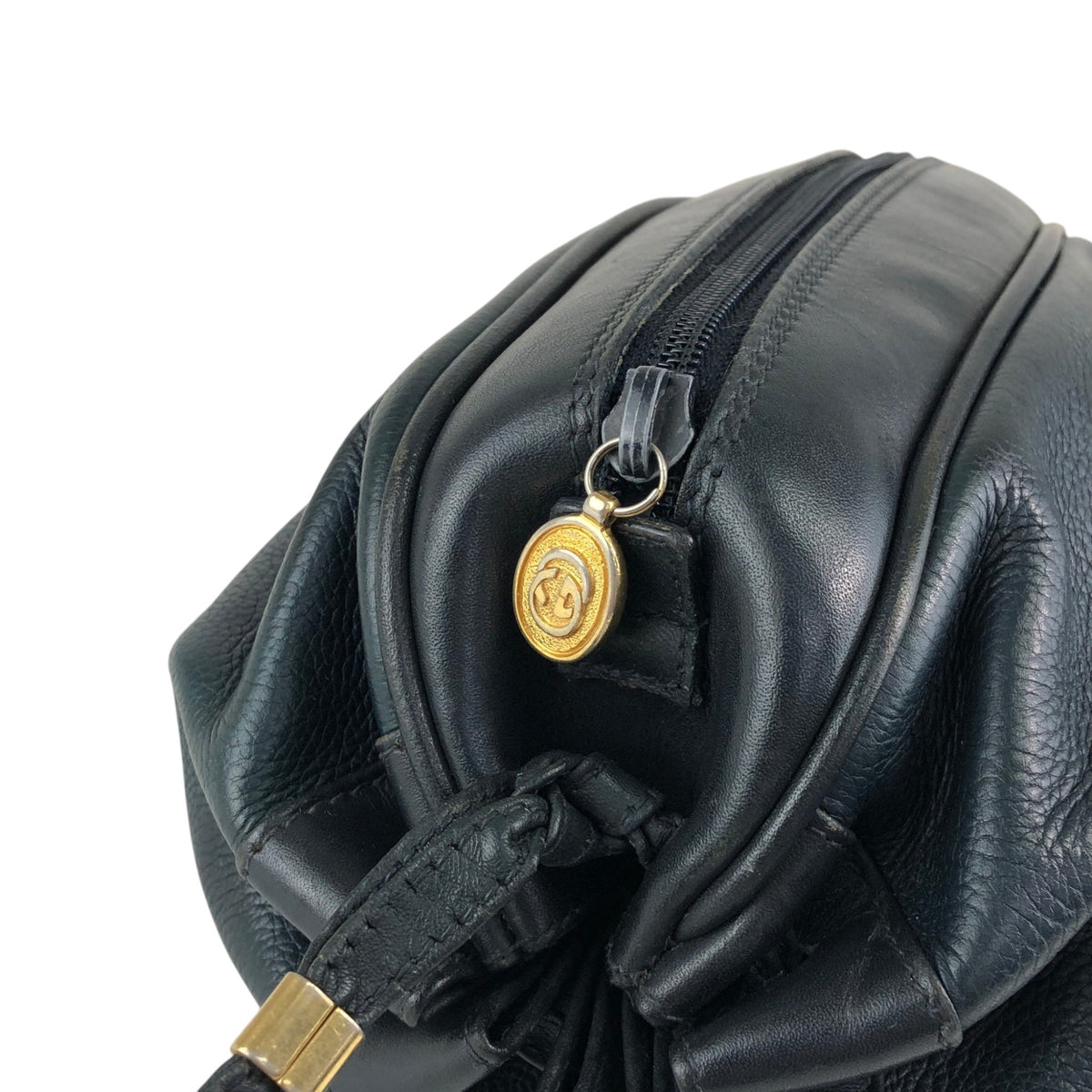 GUCCI Logo Embossed Shoulder bag Navy Vintage e4surv