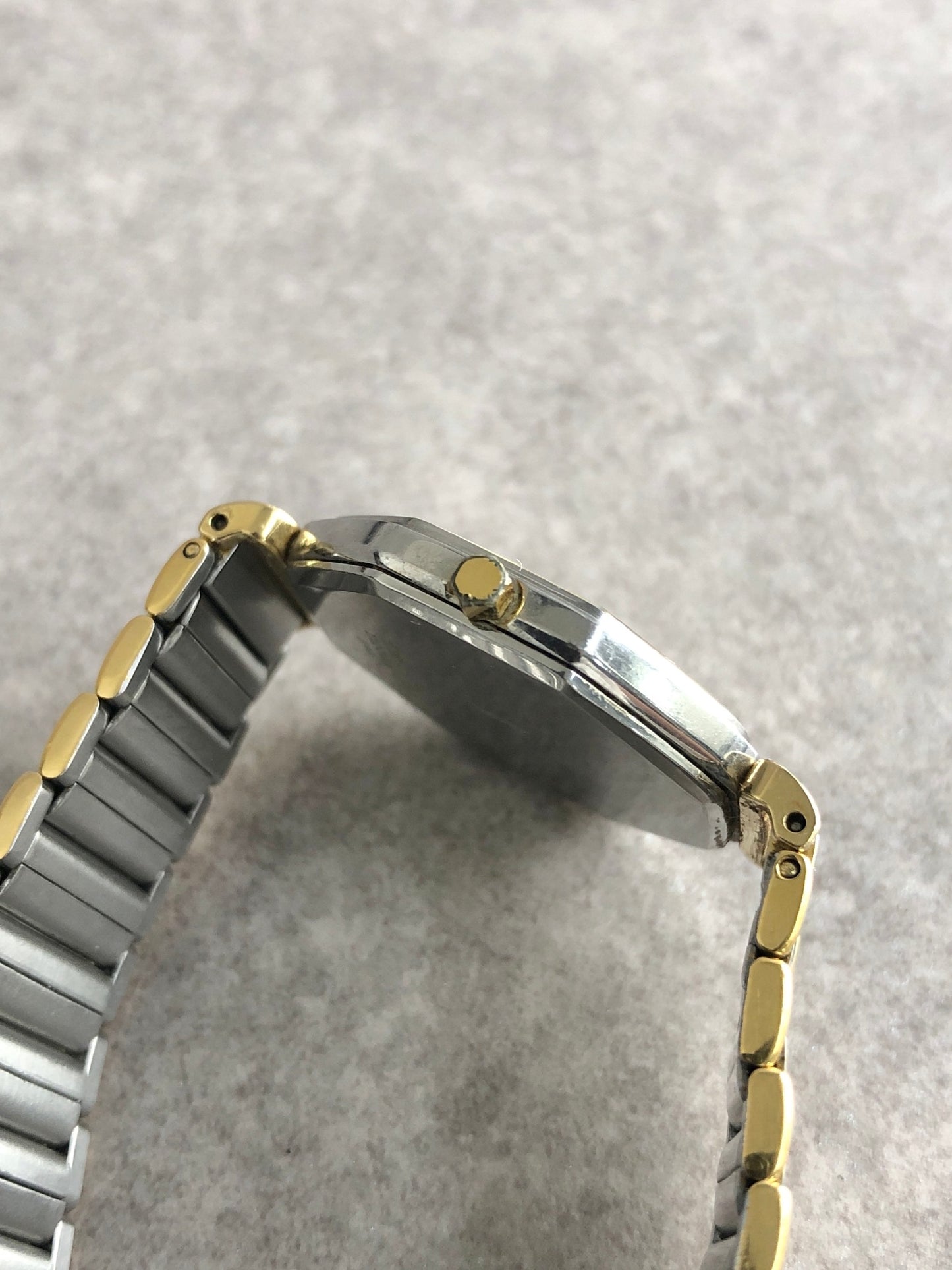 Yves Saint Laurent YSL Logo Quartz Watch Silver 2720-272269 Vintage ac8wwe