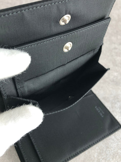 PRADA Tessuto Triangle Logo Trifold Wallet Black Vintage d6ehtk